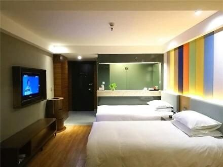 The Posh Hotel Наньчан Экстерьер фото